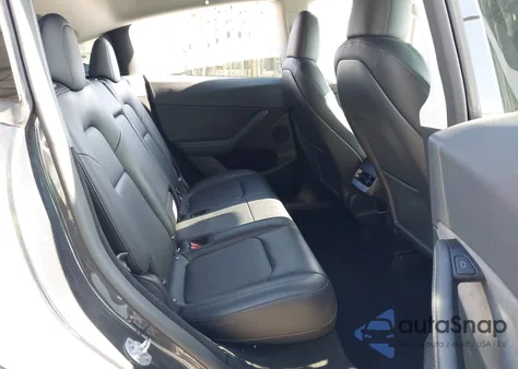 2024 Tesla Model Y Long Range Dual Motor All-Wheel Drive/Rwd из США, поврежденный, VIN 7SAYGDED0RF197366